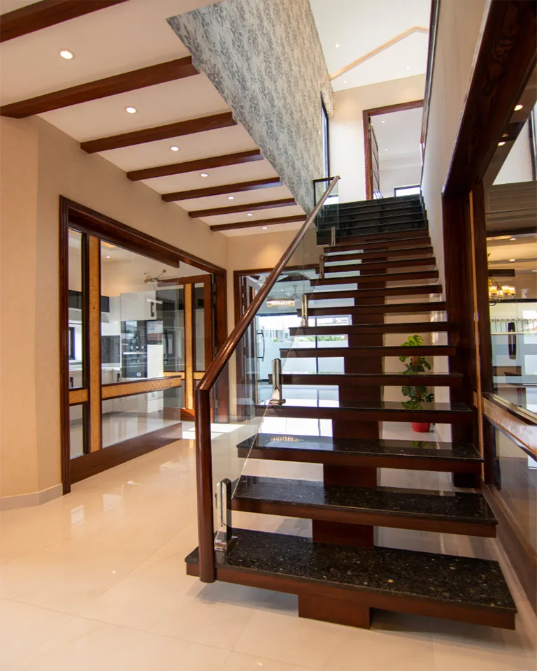 Apex Feature Staircase