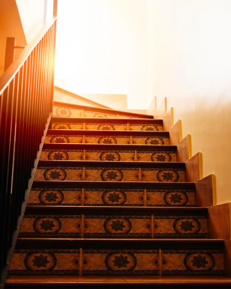 Apex Feature Staircase