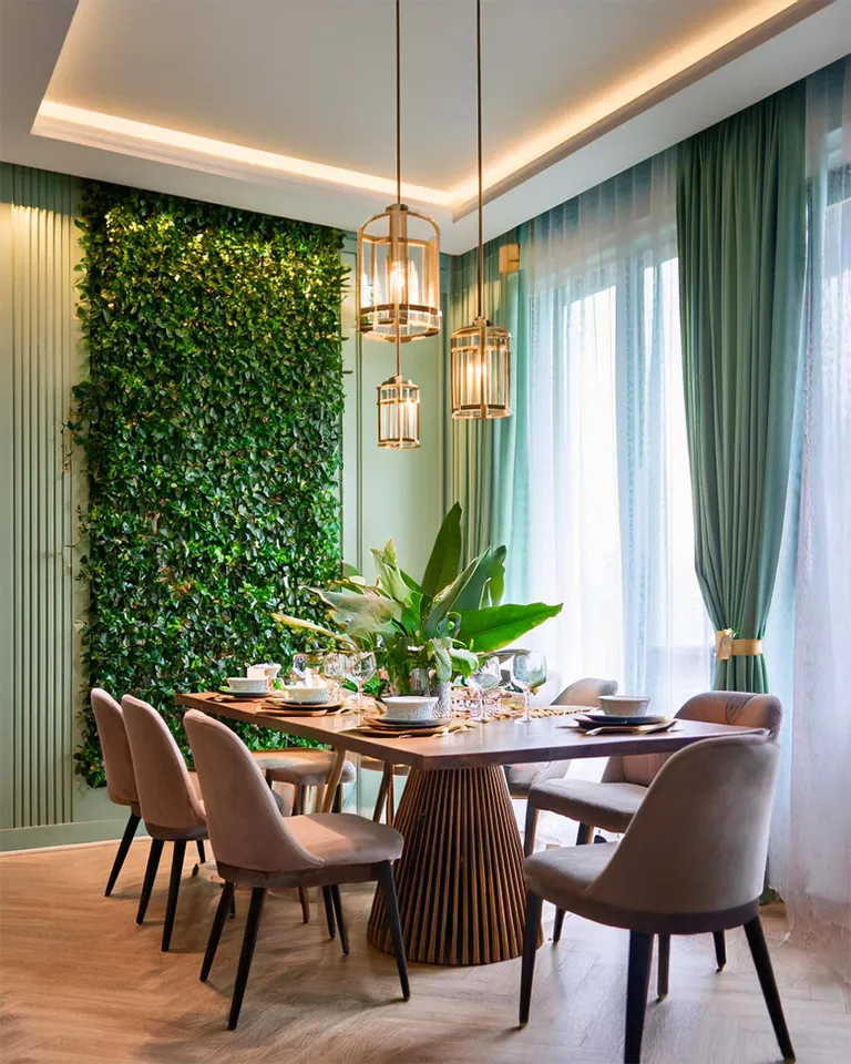 Resplendent Luxury Dining Suite