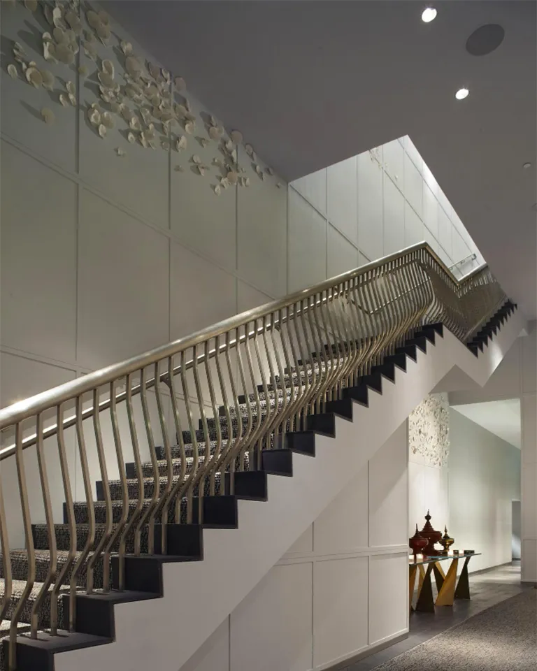 Apex Feature Staircase