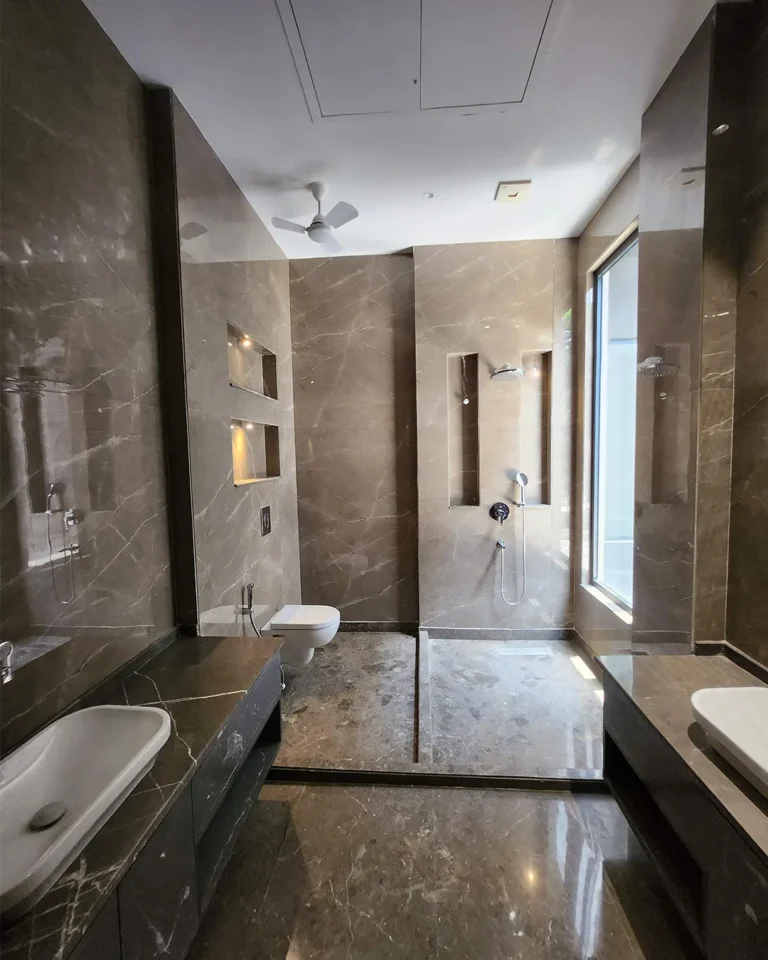 Interior View 06